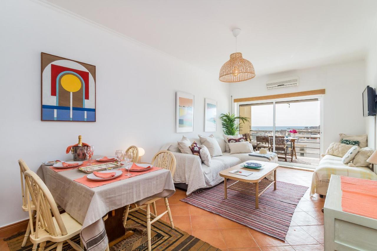 Frida's House In Meia Praia Beach